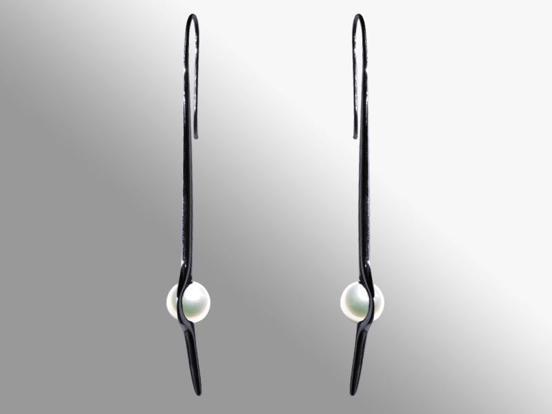 HUKU Black Silver Earrings - White Pearl